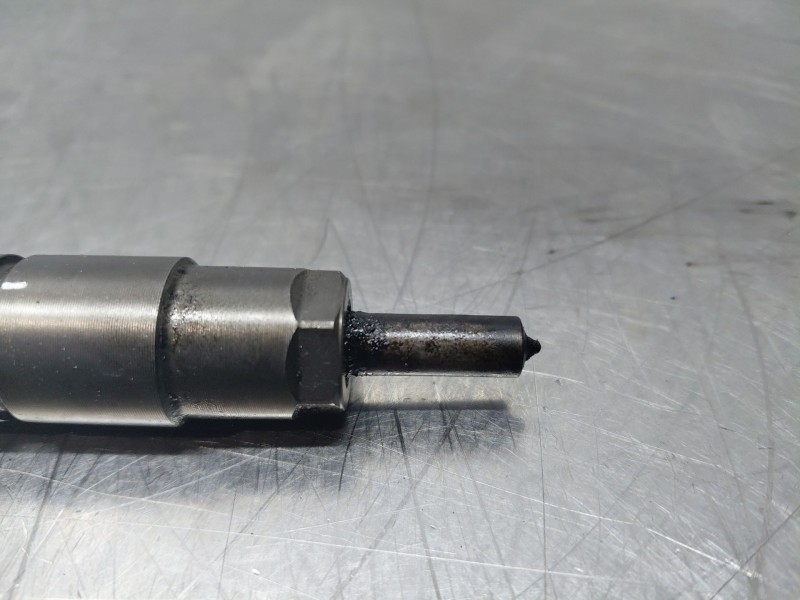 Recambio de inyector para nissan qashqai (j11) tekna referencia OEM IAM 1660000Q2D 0445110546 