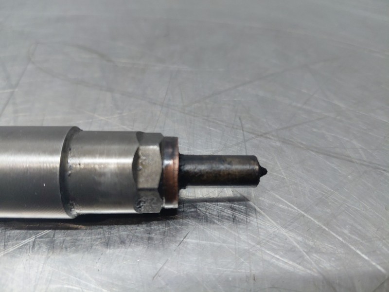 Recambio de inyector para nissan qashqai (j11) tekna referencia OEM IAM 1660000Q2D 0445110546 