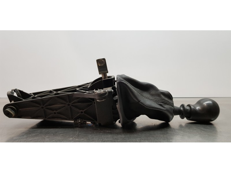 Recambio de palanca cambio para volkswagen crafter caja cerrada caja cerrada 30 batalla corta referencia OEM IAM 2E1711025C 9062