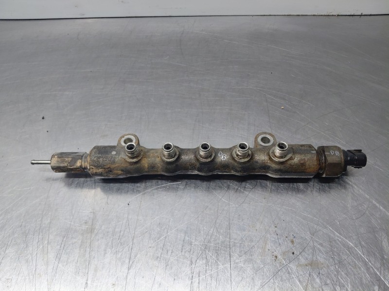 Recambio de rampa inyectora para toyota rav 4 (a3) 4wd referencia OEM IAM 238100R010  