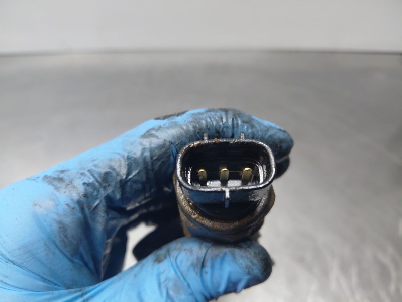 Recambio de rampa inyectora para toyota rav 4 (a3) 4wd referencia OEM IAM 238100R010  