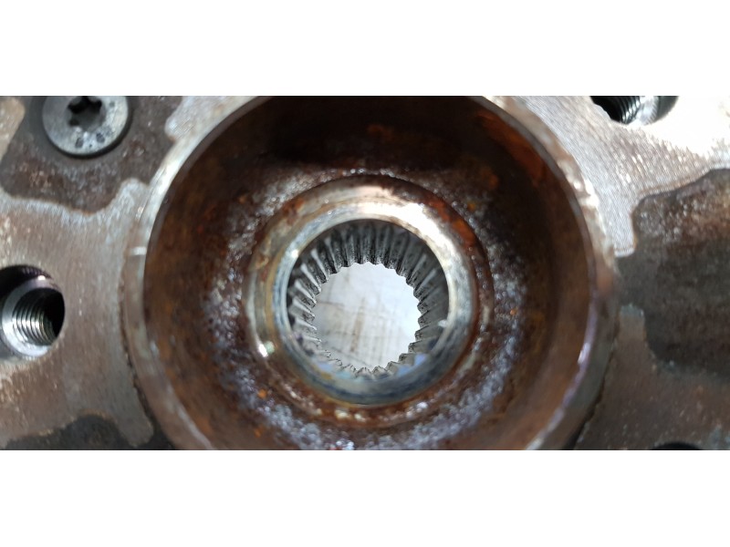 Recambio de mangueta delantera derecha para renault megane iv berlina 5p experience referencia OEM IAM 400141133R  