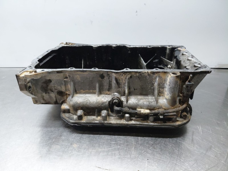 Recambio de carter para hyundai tucson klass referencia OEM IAM 215102F004  