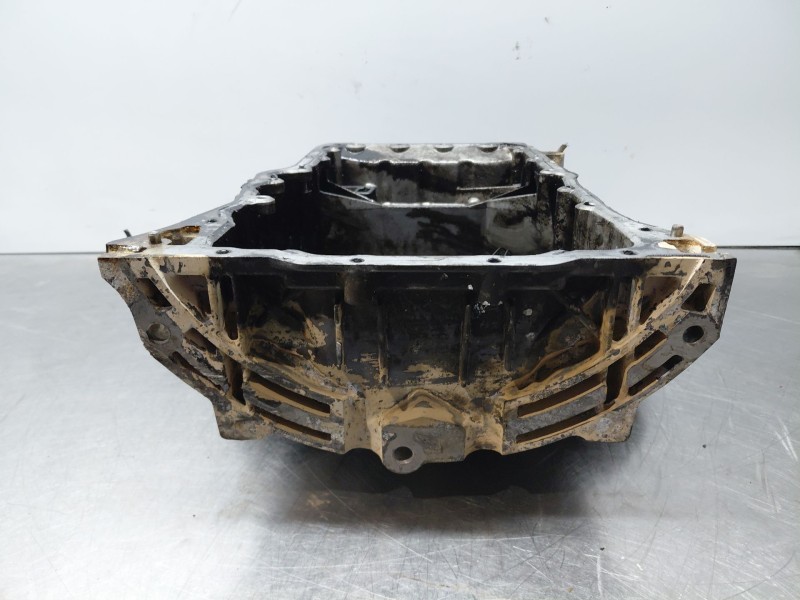 Recambio de carter para hyundai tucson klass referencia OEM IAM 215102F004  