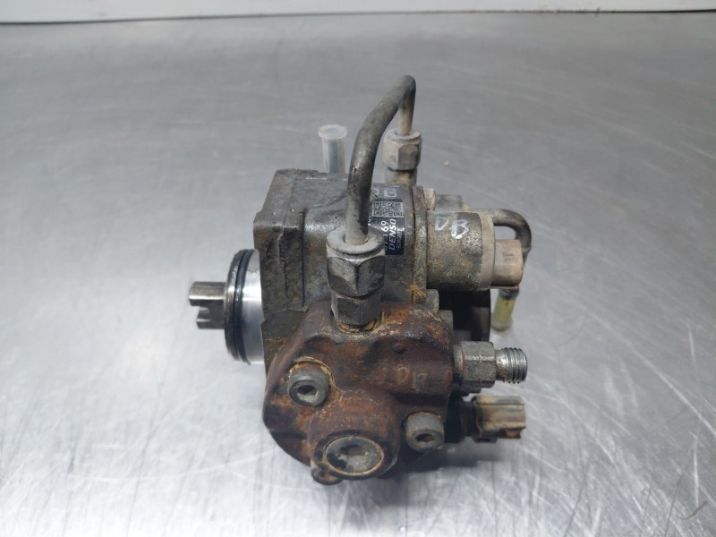 Recambio de bomba inyeccion para toyota rav 4 (a3) 4wd referencia OEM IAM 221000R010  