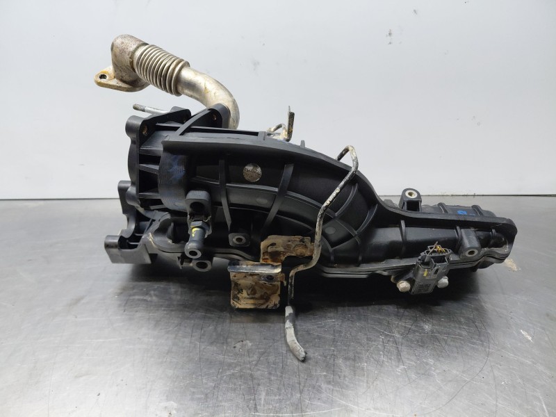 Recambio de colector admision para hyundai tucson klass referencia OEM IAM 283102F650  