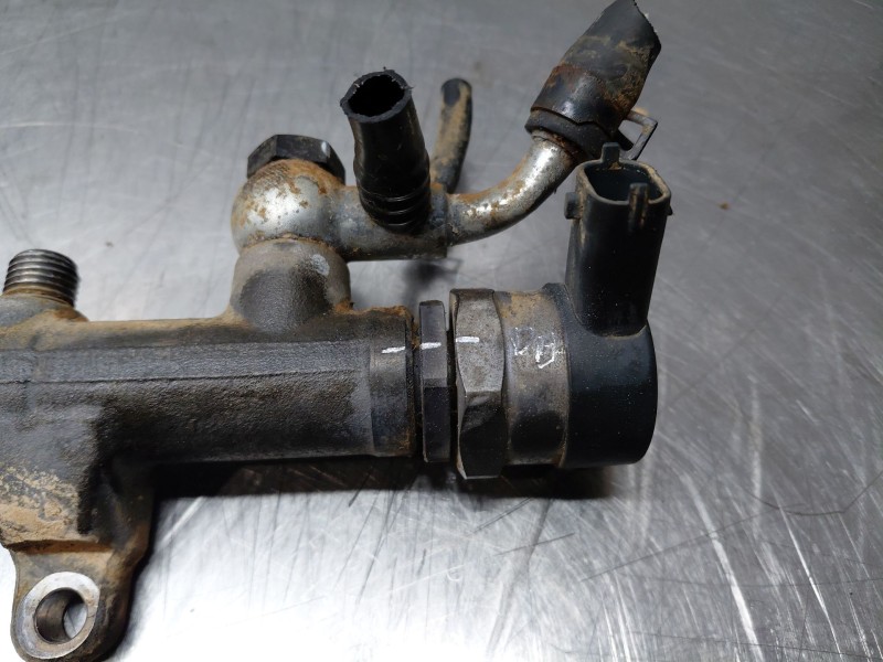 Recambio de rampa inyectora para hyundai tucson klass referencia OEM IAM 314002F600 314022F600 