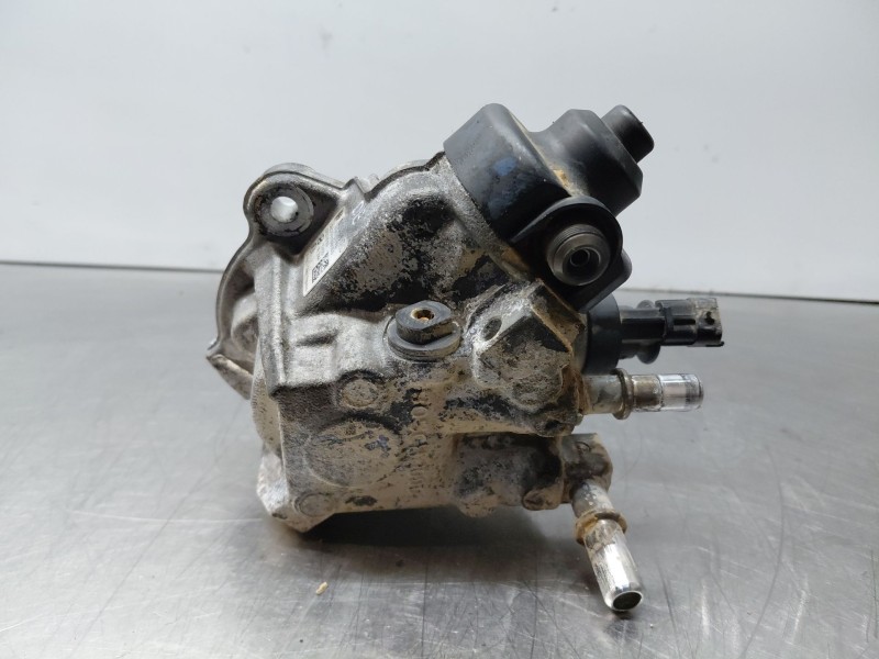 Recambio de bomba inyeccion para hyundai tucson klass referencia OEM IAM 331002F600 0445010598 
