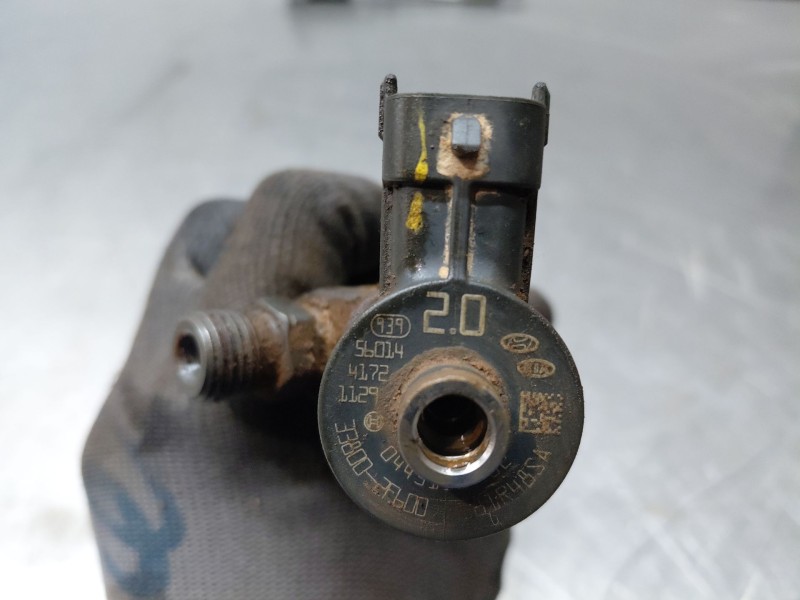 Recambio de inyector para hyundai tucson klass referencia OEM IAM 0445110582 338002F600 