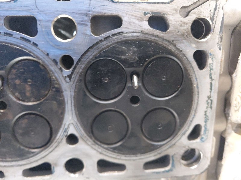 Recambio de culata para hyundai tucson klass referencia OEM IAM 553F52FU00 554F52FU00 