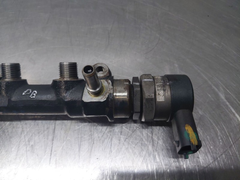 Recambio de rampa inyectora para renault scenic iv grand zen referencia OEM IAM 175217814R 0281007457 