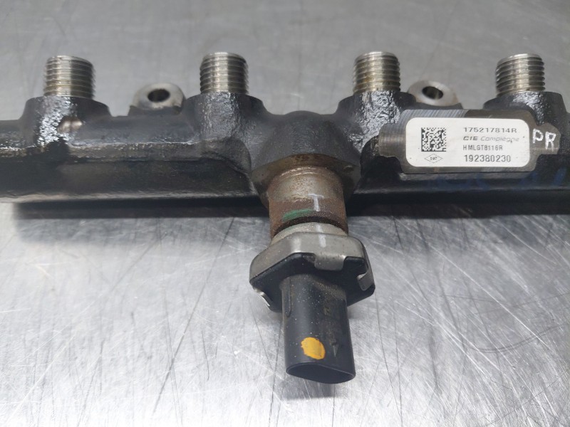 Recambio de rampa inyectora para renault scenic iv grand zen referencia OEM IAM 175217814R 0281007457 