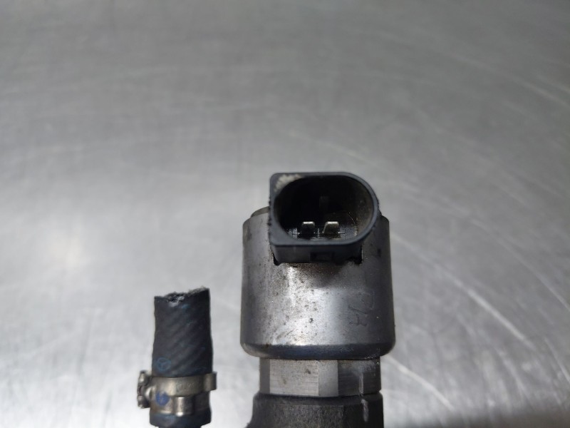 Recambio de rampa inyectora para mercedes-benz clase gla (w156) 200 d referencia OEM IAM A6510700700 A6510700495 