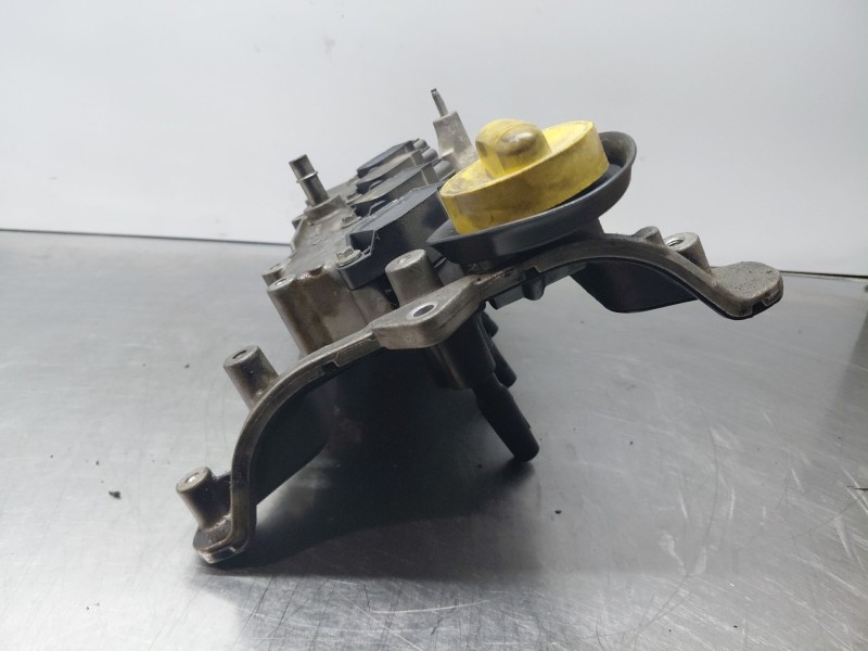 Recambio de tapa balancines para renault megane iii berlina 5 p gt line referencia OEM IAM 132648303R 132653841R 