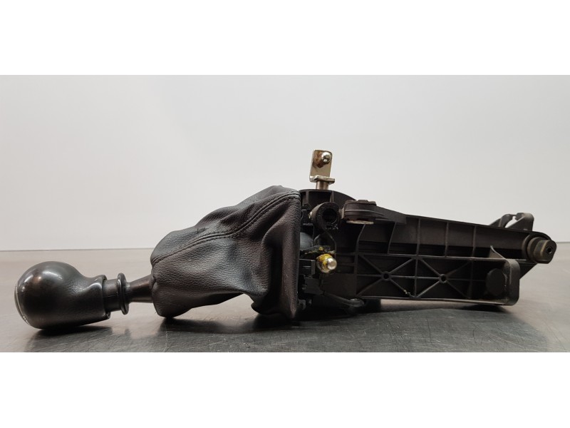 Recambio de palanca cambio para volkswagen crafter caja cerrada caja cerrada 30 batalla corta referencia OEM IAM 2E1711025C 9062