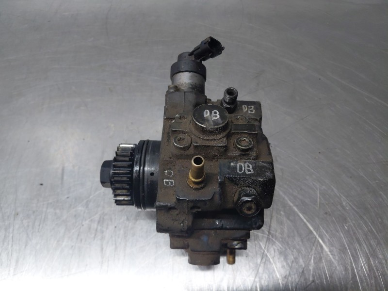 Recambio de bomba inyeccion para nissan qashqai (j11) tekna referencia OEM IAM 1670000Q1T 167002972R H8201045496