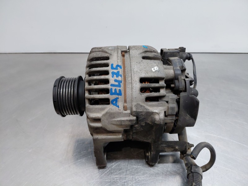 Recambio de alternador para seat ibiza iii (6l1) 1.4 tdi referencia OEM IAM 045903023  
