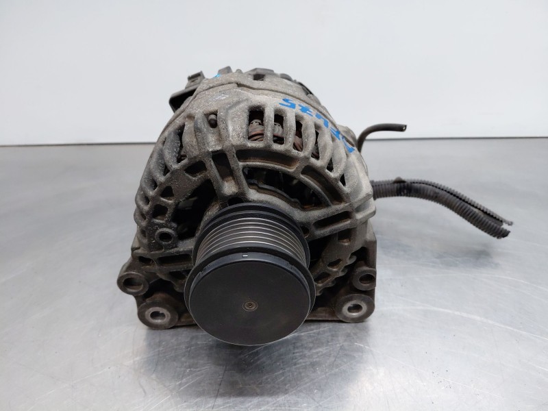 Recambio de alternador para seat ibiza iii (6l1) 1.4 tdi referencia OEM IAM 045903023  