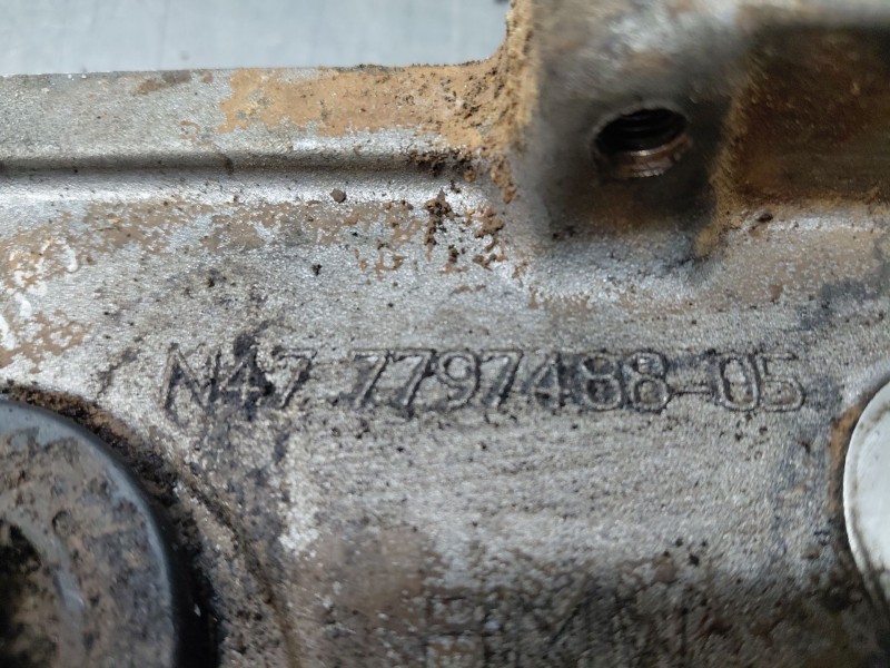 Recambio de tapa distribucion para bmw serie 3 berlina (e90) 320d referencia OEM IAM 11147807755  