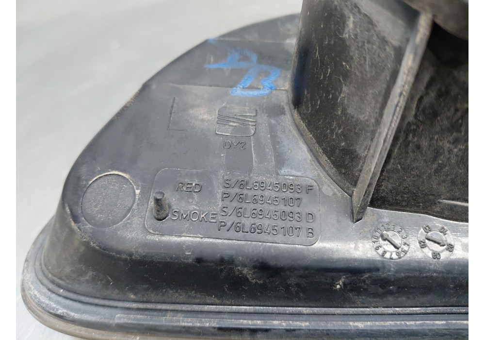 Recambio de piloto trasero izquierdo interior para seat ibiza iii (6l1) 1.4 tdi referencia OEM IAM 6L6945107  
