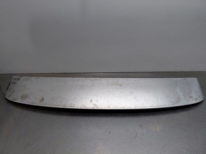 Recambio de aleron trasero para seat ibiza iii (6l1) 1.4 tdi referencia OEM IAM 6L6827939D  