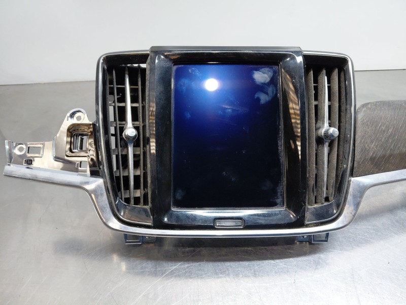 Recambio de pantalla multifuncion para volvo v90 kombi momentum referencia OEM IAM 36010560 31654030 31456506