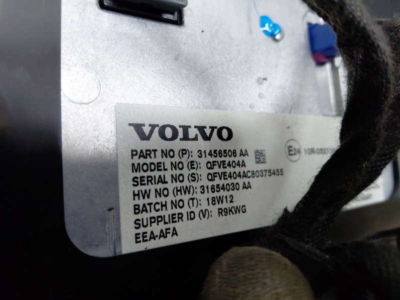 Recambio de pantalla multifuncion para volvo v90 kombi momentum referencia OEM IAM 36010560 31654030 31456506