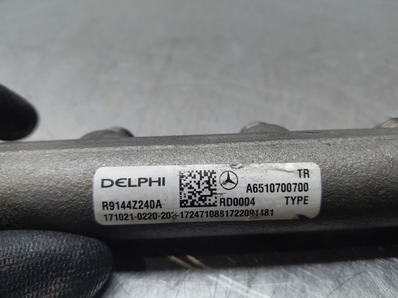 Recambio de rampa inyectora para mercedes-benz clase a (w176) design referencia OEM IAM A6510700700  