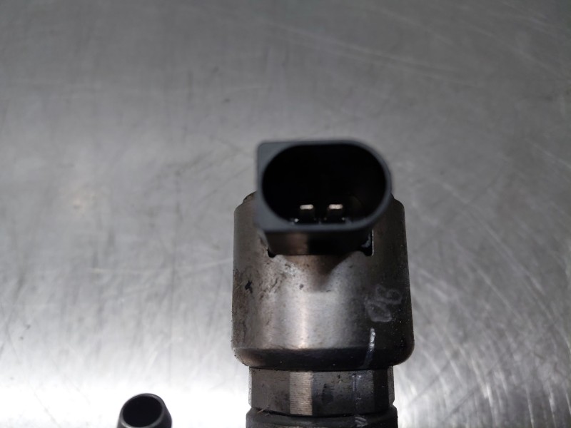 Recambio de rampa inyectora para mercedes-benz clase a (w176) design referencia OEM IAM A6510700700  