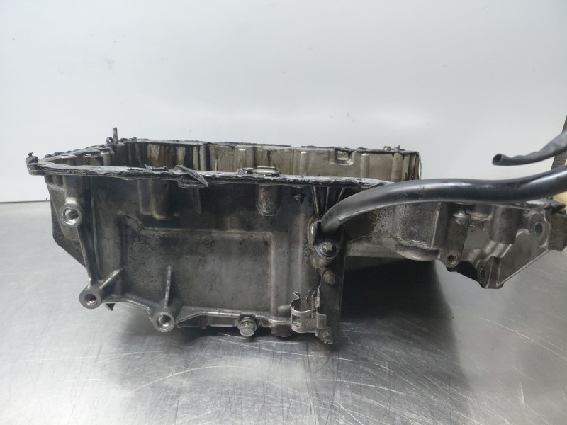 Recambio de carter para mercedes-benz clase a (w176) design referencia OEM IAM A6510107025 A6510143400 