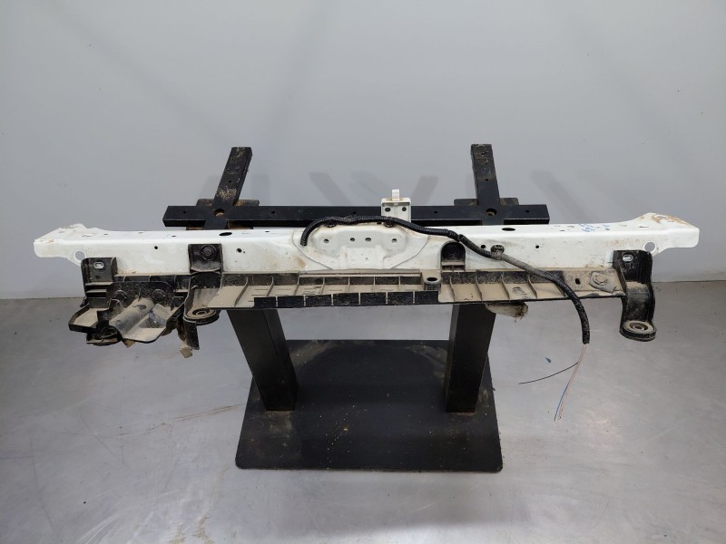 Recambio de travesaño superior parte frontal para nissan qashqai (j12) acenta referencia OEM IAM F25116UAAH  