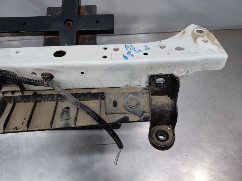 Recambio de travesaño superior parte frontal para nissan qashqai (j12) acenta referencia OEM IAM F25116UAAH  