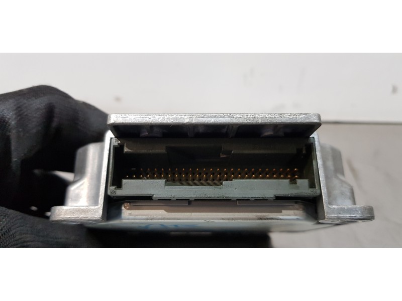 Recambio de centralita airbag para kia sportage ex referencia OEM IAM 959101F300  
