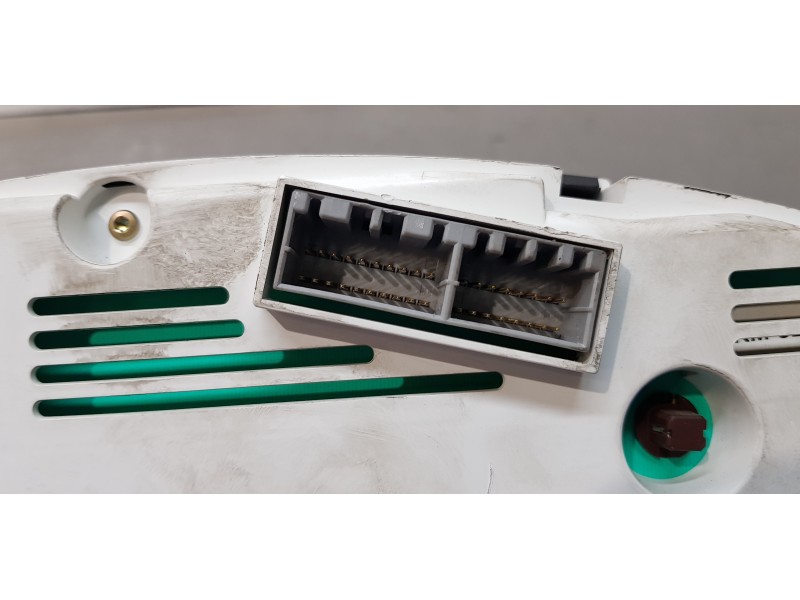 Recambio de cuadro instrumentos para kia sportage ex referencia OEM IAM 940031F000  