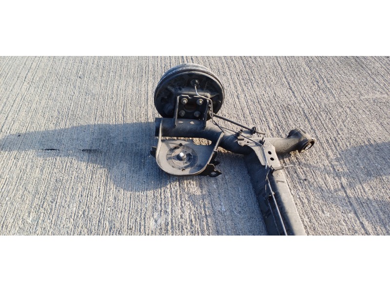 Recambio de puente trasero para dacia lodgy comfort referencia OEM IAM 555117070R  