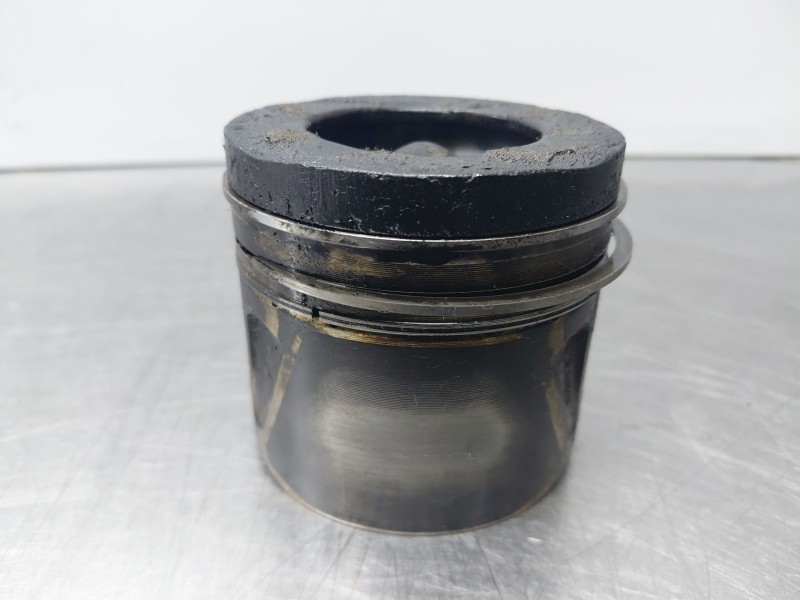 Recambio de piston para mercedes-benz clase gla (w156) 200 d referencia OEM IAM A6510301117  