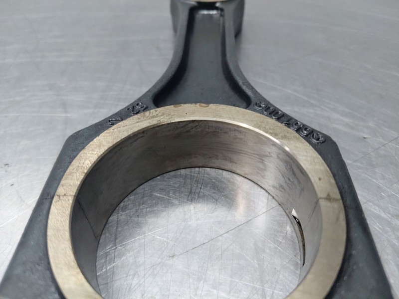 Recambio de biela para mercedes-benz clase gla (w156) 200 d referencia OEM IAM A6510300020  