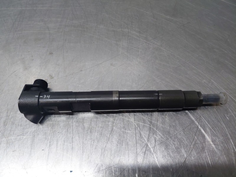 Recambio de inyector para mercedes-benz clase gla (w156) 200 d referencia OEM IAM A6510702387  