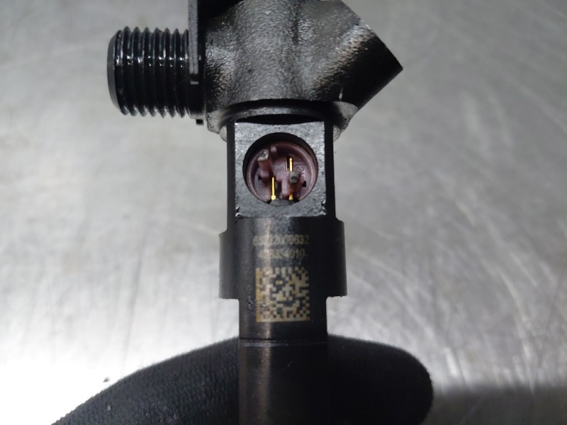 Recambio de inyector para mercedes-benz clase gla (w156) 200 d referencia OEM IAM A6510702387  