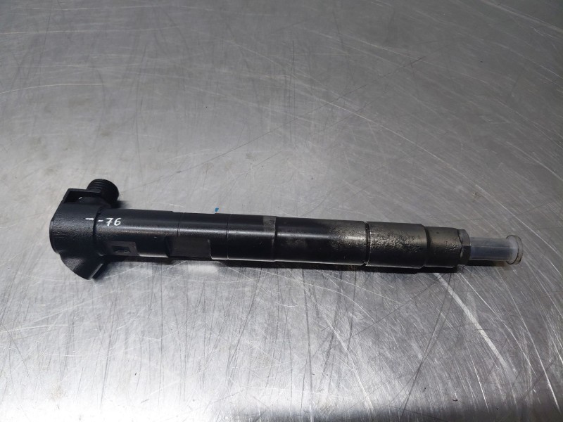 Recambio de inyector para mercedes-benz clase gla (w156) 200 d referencia OEM IAM A6510702387  