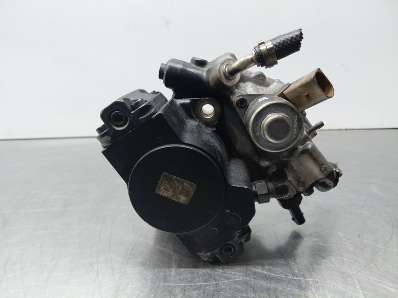 Recambio de bomba inyeccion para mercedes-benz clase a (w176) design referencia OEM IAM A6510701801 A6510702601 