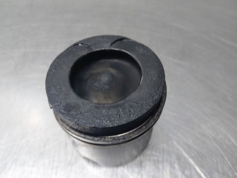 Recambio de piston para mercedes-benz clase gla (w156) 200 d referencia OEM IAM A6510301117  