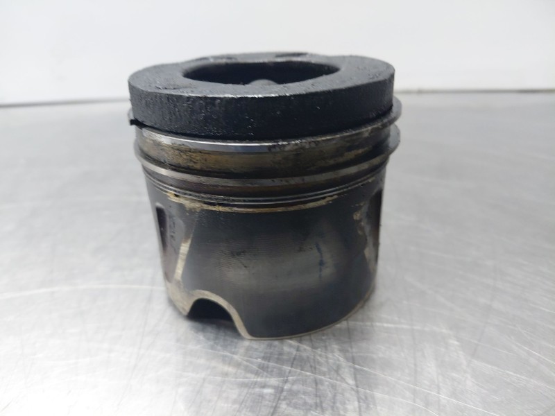 Recambio de piston para mercedes-benz clase gla (w156) 200 d referencia OEM IAM A6510301117  