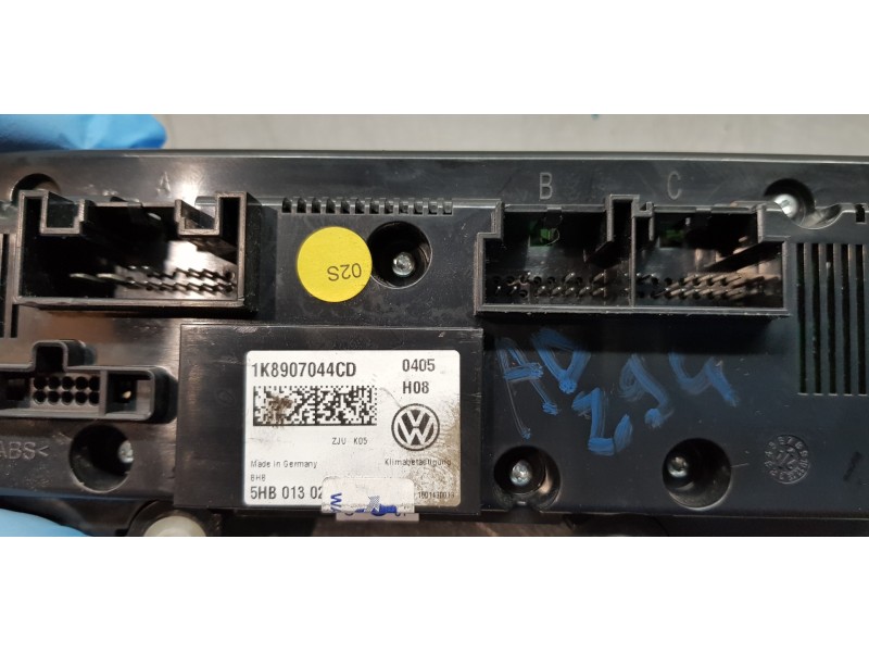 Recambio de mando calefaccion / aire acondicionado para volkswagen caddy ocio trendline bluemotion referencia OEM IAM 1K8907044C