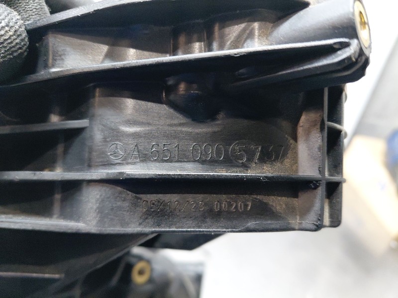 Recambio de colector admision para mercedes-benz clase c (w205) lim. bluetec referencia OEM IAM   