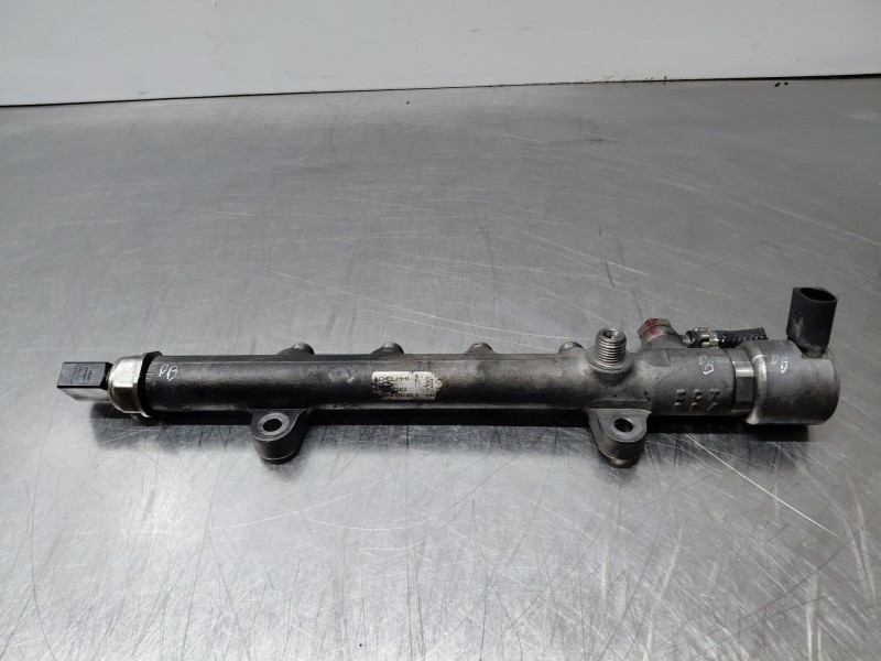 Recambio de rampa inyectora para mercedes-benz clase c (w205) lim. bluetec referencia OEM IAM   