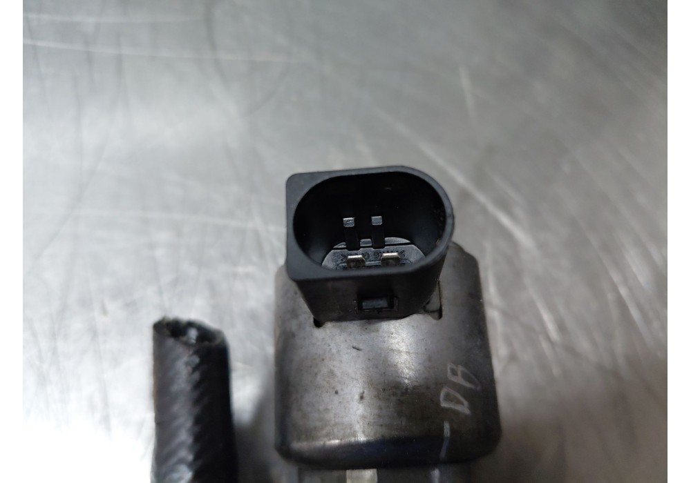 Recambio de rampa inyectora para mercedes-benz clase c (w205) lim. bluetec referencia OEM IAM   