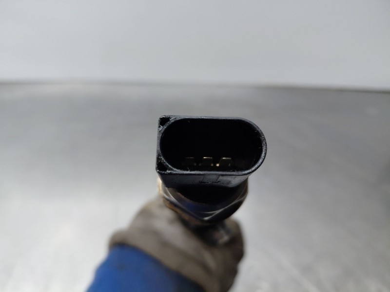 Recambio de rampa inyectora para mercedes-benz clase c (w205) lim. bluetec referencia OEM IAM   