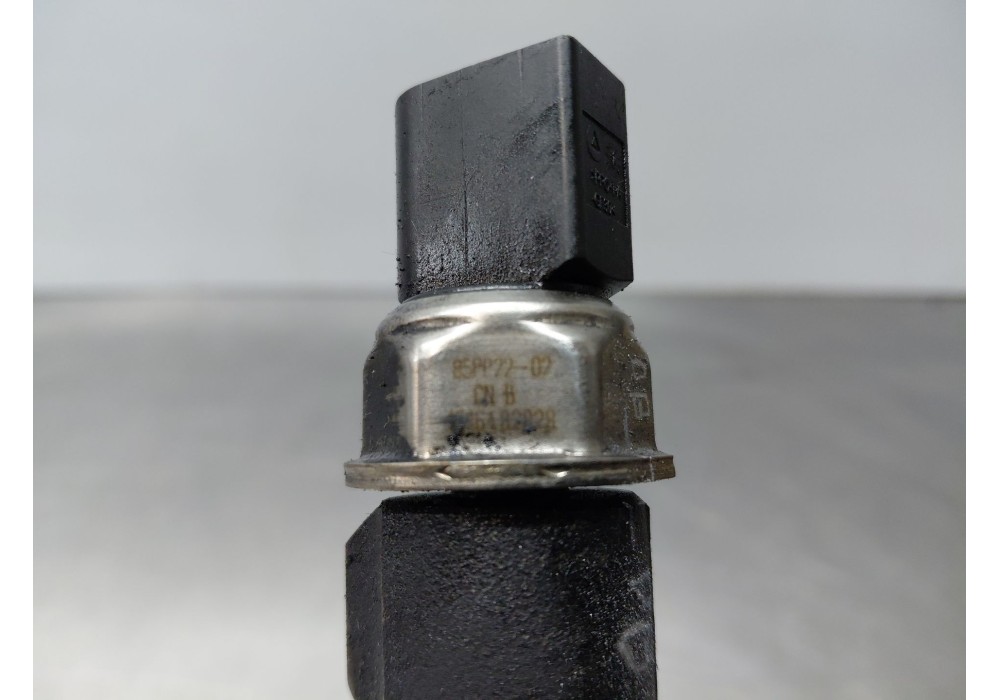 Recambio de rampa inyectora para mercedes-benz clase c (w205) lim. bluetec referencia OEM IAM   