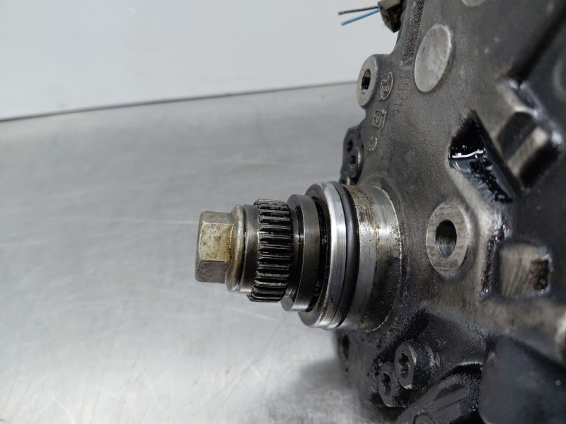 Recambio de bomba inyeccion para mercedes-benz clase c (w205) lim. bluetec referencia OEM IAM   